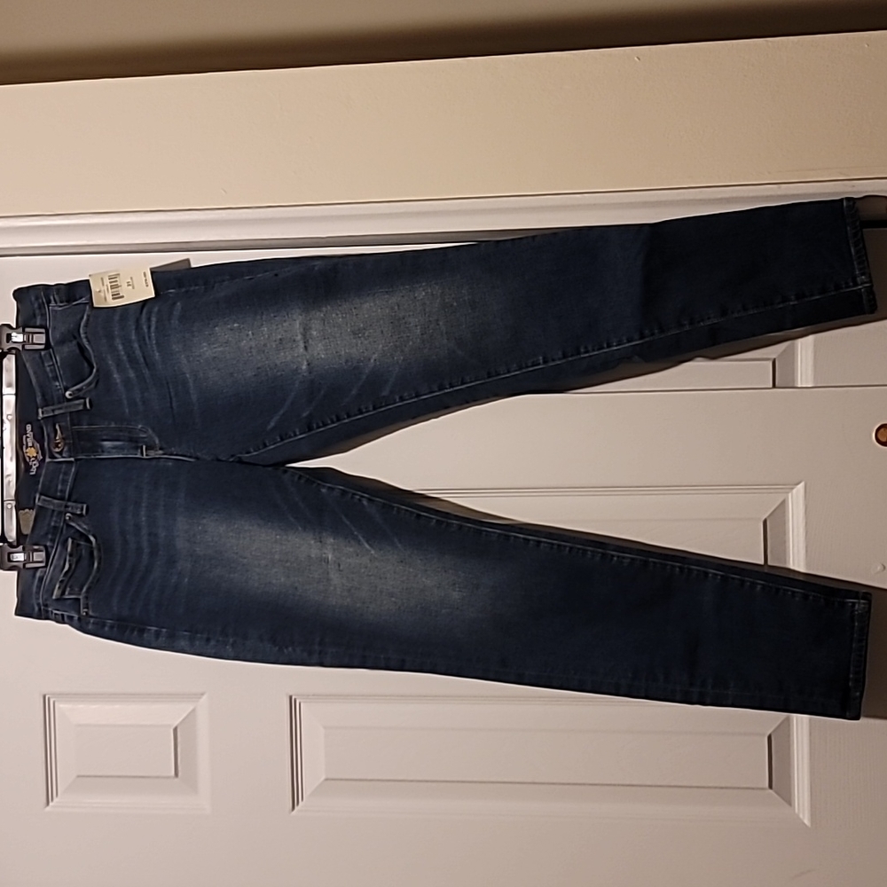 Lucky Brand Charlie Skinny